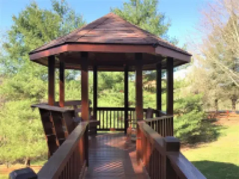 Welcome to LAZY DEER CABIN!