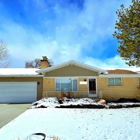 Hoskere Homes - 5 Bed 2.5 Bath Home: ~25 mins to Skiing/Hiking, 2 Car, RV Pad
