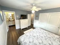 Sea La Vie - Just one block to beach and close walk to downtown!