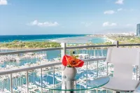 Zen Oasis Waikiki - Oceanfront Penthouse