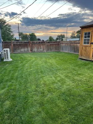 Cozy 2-bedroom house in brilliant Benton City near wineries & cafe's.