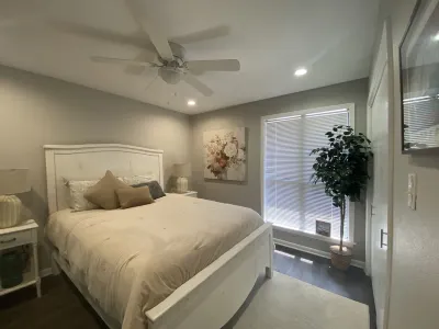 Catalina condo lakefront 7South 2BR/2BA balcony w/boat slip incl beautiful view Hotels near Lake Hamilton