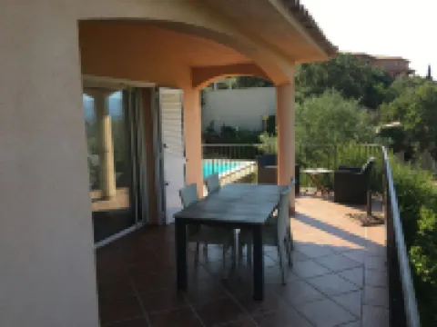 Comfortable villa with private pool 5 minutes from the beach