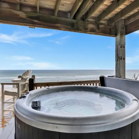 Beachfront, HotTub, Elevator, Hammocks, Pet & Familly Friendly