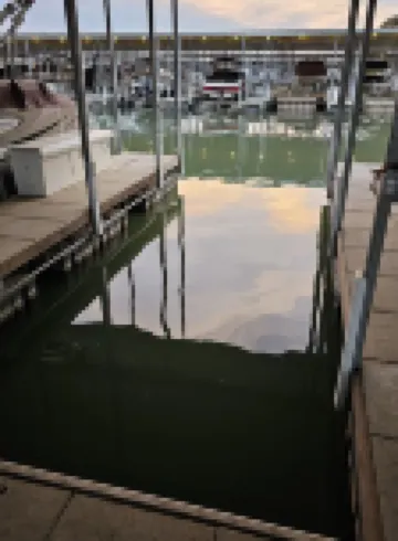 Year Round Relaxation with Beautiful Lake View for Creating Great Memories!