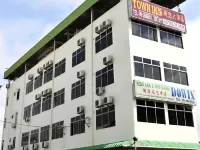 Town Inn Hotel - Rainforest Hotels in Jerantut