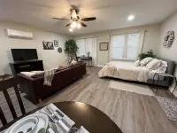 Charming Studio with fireplace Hotels in Taylor