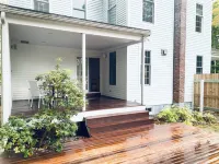 Downtown Kennebunk Home - Spacious! - Walk to area shops and restaurants!