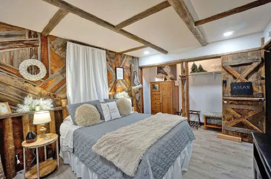 Charming Mountain Chalet with Stunning Views