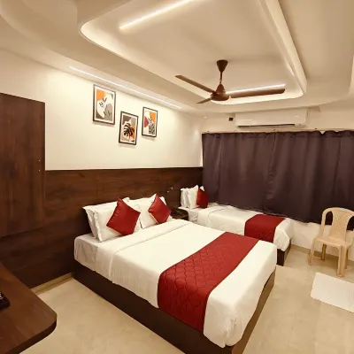 Woodlands Guest House Hotels near MGR Memorial