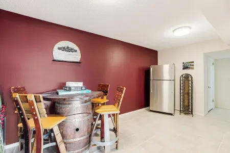 Red Hills Horizon: A Two Bedroom Suite with Hot Tub