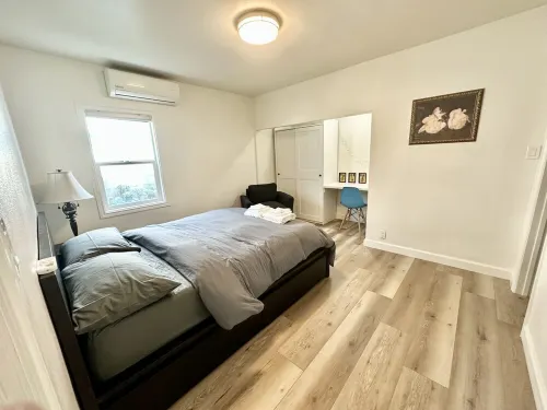 3B/2B Haven near Atlantic Square