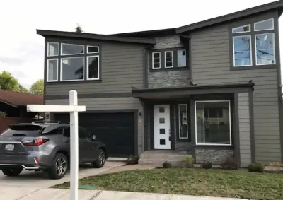 Modern home in downtown Sumner, WA 펜넬 크릭 트레일 헤드 주변 호텔