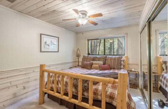 Upscale Mountain Retreat • 9 Miles to Lassen National Park • EV Charging