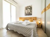 Serenity - with Parking in Alassio