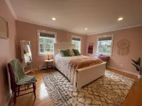 “Drop Anchor” a cheerful and spacious residence