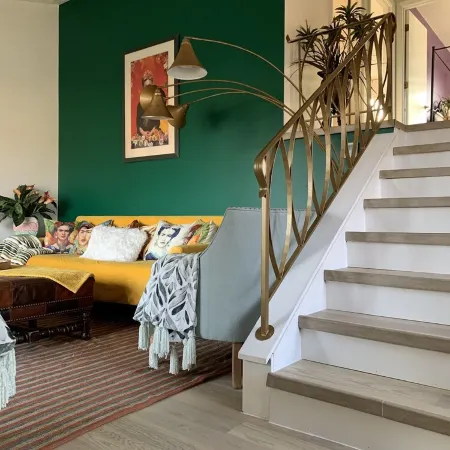 Pet Friendly, Near O’Hare, Fenced in, Cheerful Frida & Diego Home, up to 6 ppl