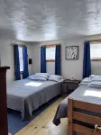 2 Bd Private Cabin,50 Min to Ski&Snowmobile. Walk Trails, 30 Acre.1 Pet Allowed