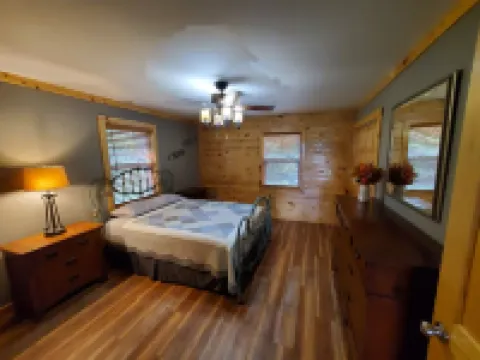 Feels Like Home "Lake front" Lake Watauga in the TN Hills