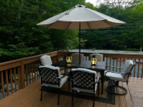 Winter Getaway • Fireplace • Arrowhead Lake • 3Br