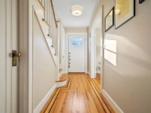 Charming beach home, complete with pool & cozy guest house! Hotels in Clinton