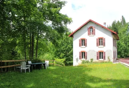 LE MILAN ROYAL APARTMENT IN CHARACTER PROPERTY Отели в г. Монперё