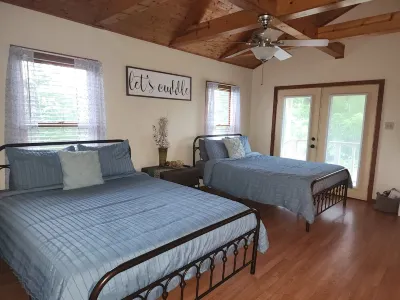 SxS Lover's Paradise. Private home minutes from Royal Blue & Tackett Creek.