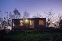 Daisy-a romantic logcabin hiding amongst the trees 데오달 글렌 주변 호텔