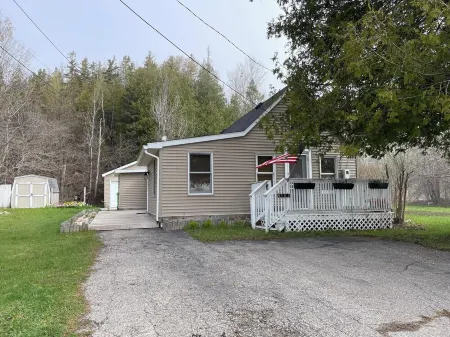 Makwa North in St Ignace – God’s Country by Mackinac Island