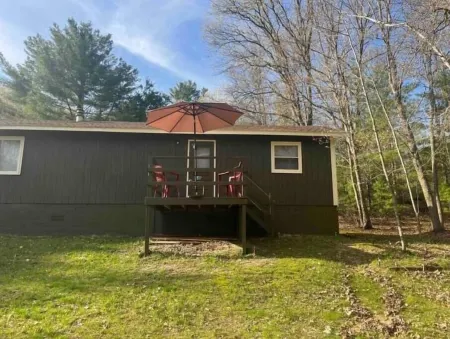 Hatfield Cabin prime location on ATV trail