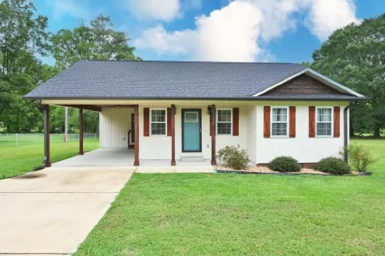 Relax at the Blue Bird - 2Bd/2BA + Easy Parking