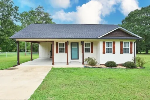 Relax at the Blue Bird - 2Bd/2BA + Easy Parking