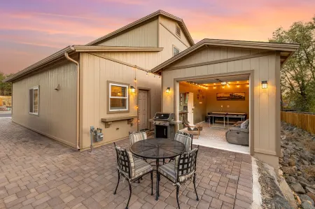 Mountain Trail Retreat Отели в г. Коконино