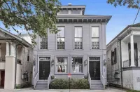Maison de Colette, Luxury Home with Outdoor Patio Hotels in Mid-City