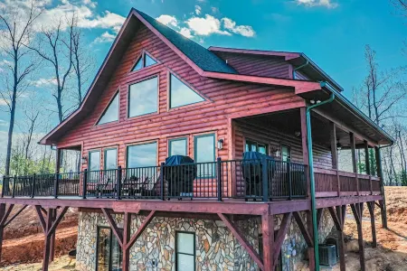 Blueridge Mtn Cabin Million Dollar View on Majestic Mtn Hot Tub  Wifi   Fire Pit