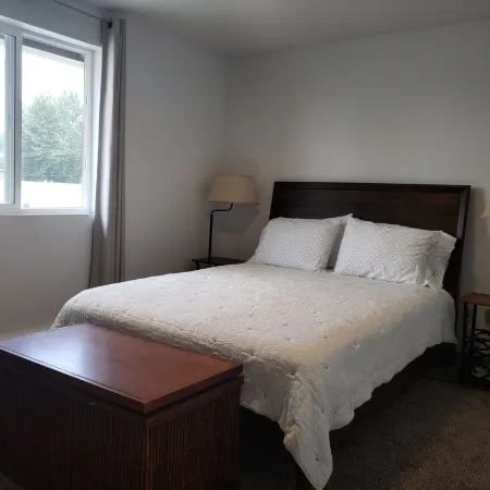 Comfy & Cozy Stay w/ Mountain View Centrally Located 5 to 7 mins from everything