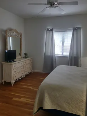 2 BEDROOM CONDO IN THE HEART of OSAGE BEACH at the LAKE!!!