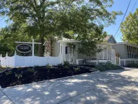 Cottage by the River - Sunday Suite