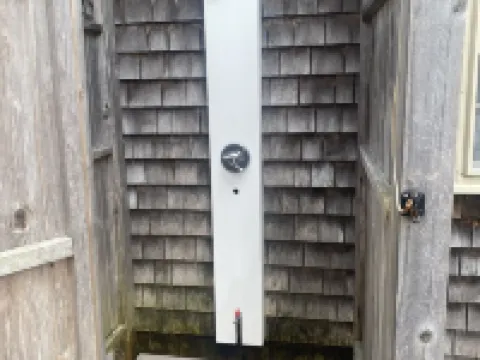 Cape Cod Cottage Retreat 伊斯特姆酒店