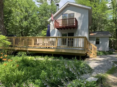 Leave it All Behind! 4-Season Sebago Lake Area, Kayak, Canoe & Fish, Pets Free! Hotels in Casco