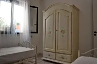 PINK BAY HOUSE 100 MT FROM THE SEA