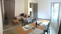 Apartment in the heart of old Nîmes (parking included)