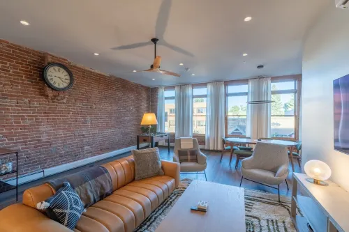 Historic Main Street Loft- 2nd Floor Hotels in Gunnison