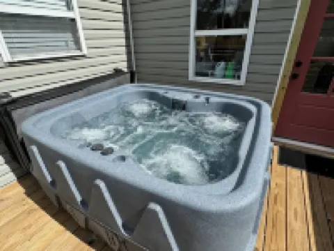 Hot Tub • Downtown Mena 3Br Family Home Hotels in Mena