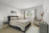 Luxury Pool Family Home Near Siesta Key/DT-3Br/2BA 켄싱턴 파크 호텔