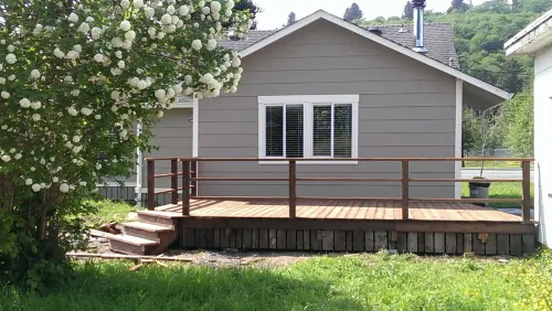 Redwood Creek Cottage cozy furnished home in the heart of Redwood National Park