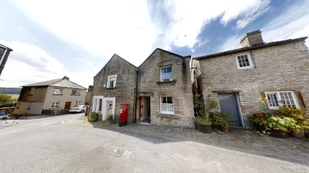 Thimble Cottage, Youlgreave lovely stone cottage for 2 with Woodburner and Wifi