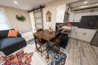 Extra large 1 Bedroom apartment!