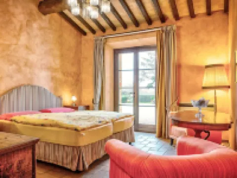 Idyllic guest house in Tuscan country house style with swimming pool シナルンガのホテル