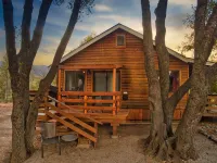Oak Suite - Sierra Mountain Lodge